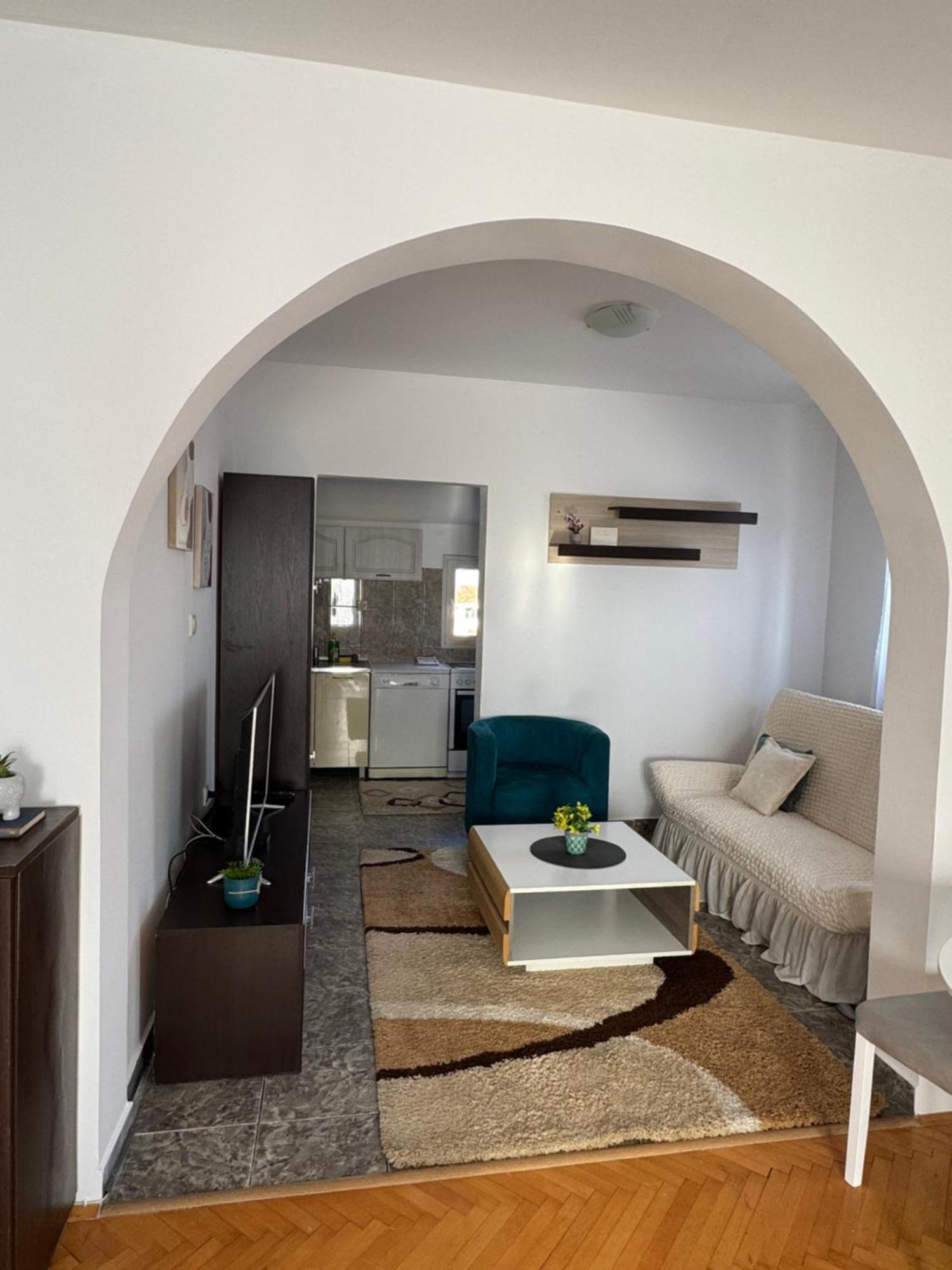 Apartmani Breze พอดโกริกา ภายนอก รูปภาพ